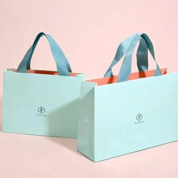 Высококачественная заводская уникальная индивидуальная печать индивидуального дизайна логотипа Роскошная Подарочная сумка для покупок с ленточной ручкой