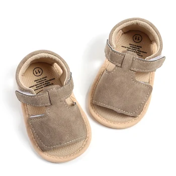 Маленькие ножки, большой фасон: модные сандалии с бантиками из искусственной кожи для маленьких девочек и мальчиков (0-18 месяцев) на мягкой резиновой подошве. 11
