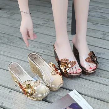 Модные Брендовые дизайнерские Женские босоножки на наклонном каблуке, сандалии с водяными бриллиантами и блестками, тапочки на толстой подошве в цветочек, Повседневная обувь для поездок на работу 14
